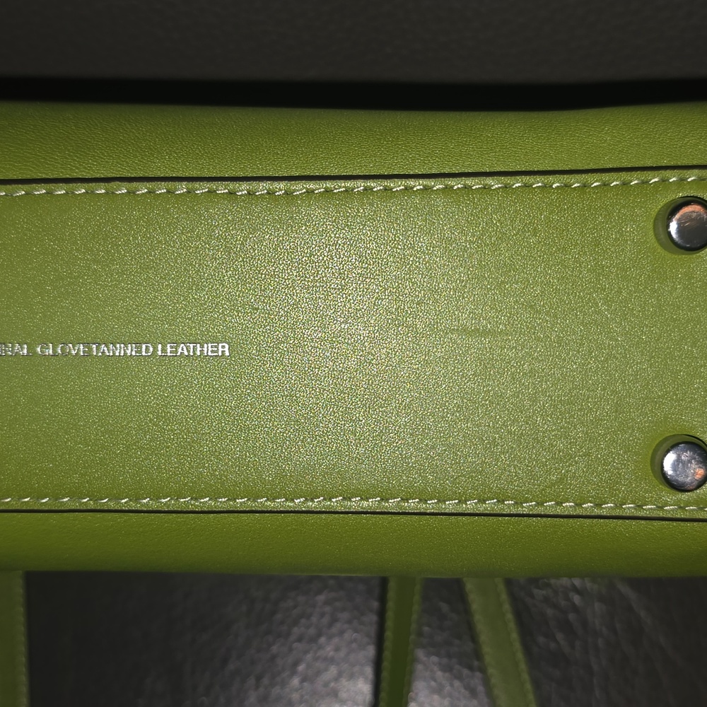 Coach Avocado Green Leather Shoulder Bag - Picture 9 of 12